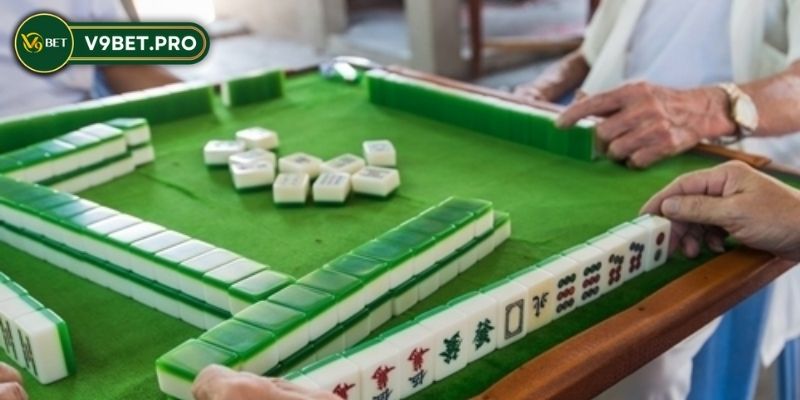 Cách chia bài và bắt đầu cách chơi Mạt Chược